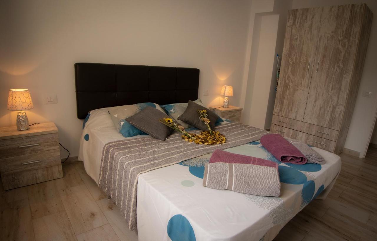 El Carmen Beach Apartment Лос Кристианос Экстерьер фото