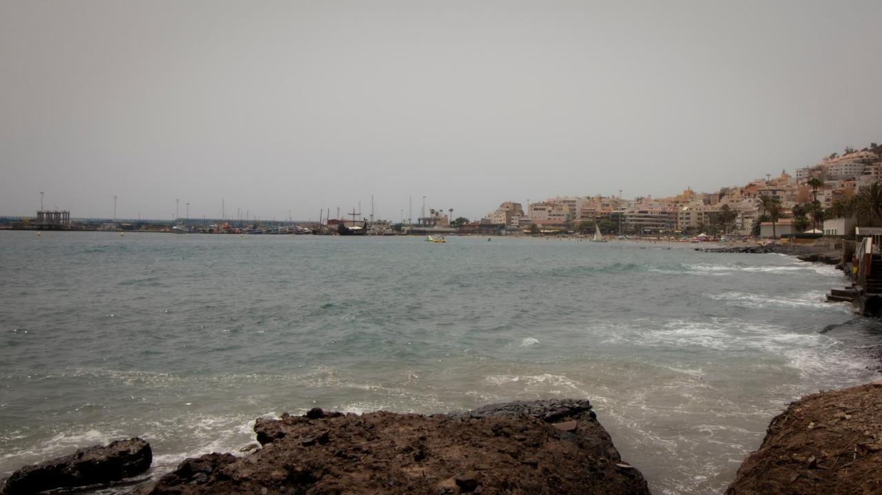 El Carmen Beach Apartment Лос Кристианос Экстерьер фото