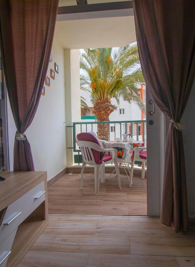 El Carmen Beach Apartment Лос Кристианос Экстерьер фото