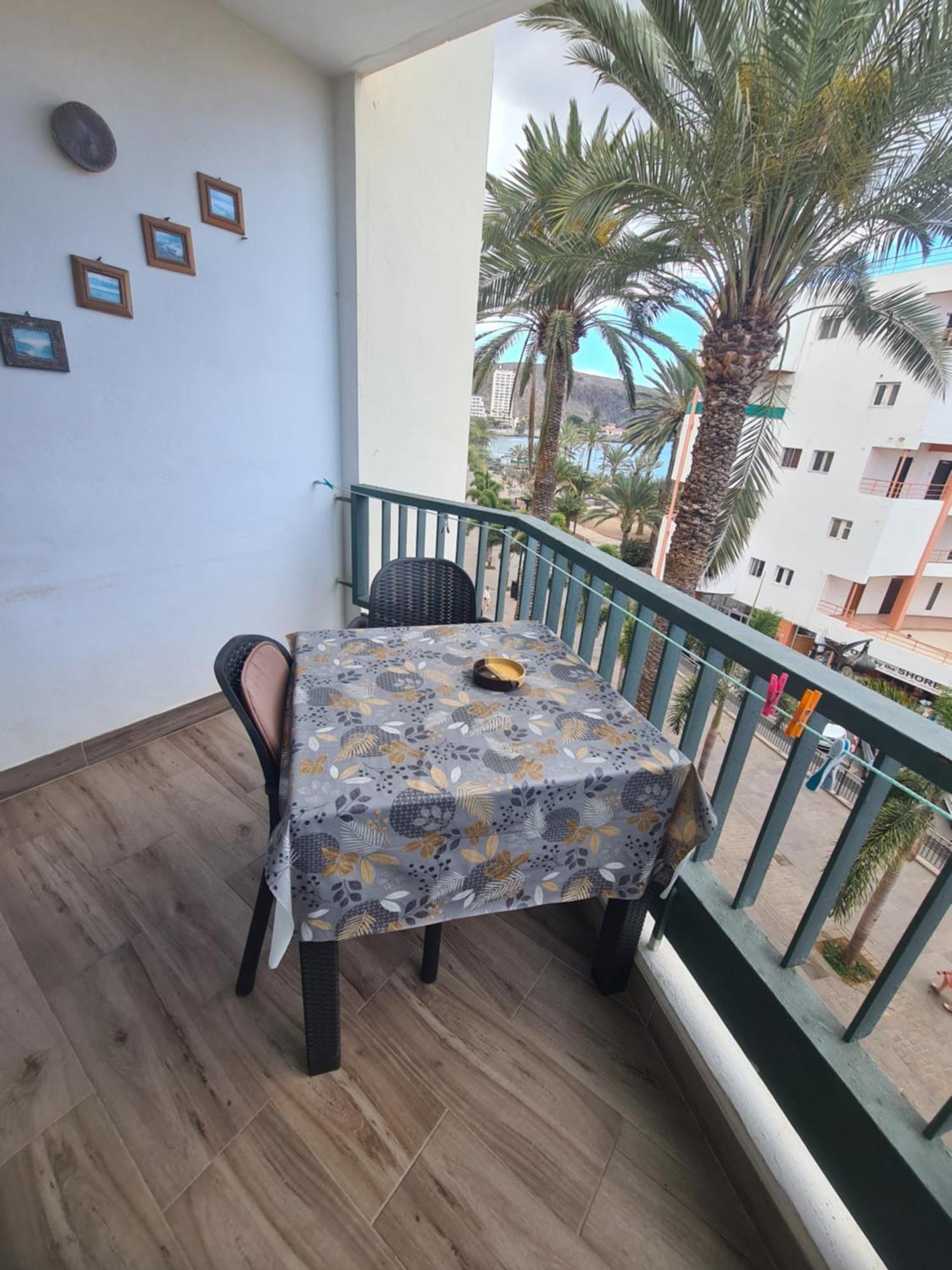 El Carmen Beach Apartment Лос Кристианос Экстерьер фото